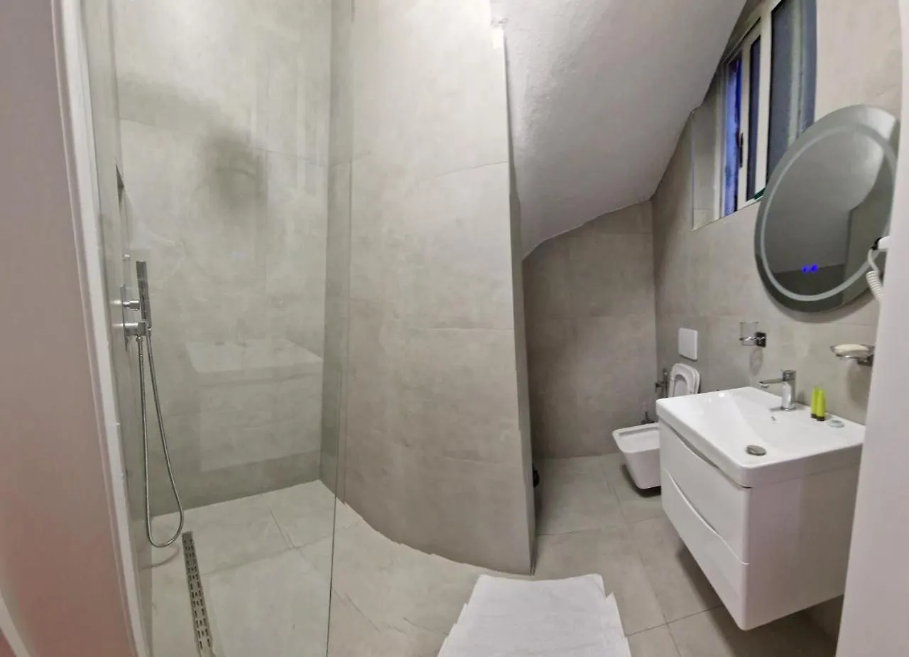 Juar Villa - Modern Apartments Tirana Pensionat